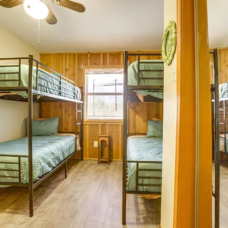 Peaceful Barataria Retreat On The Bayou!